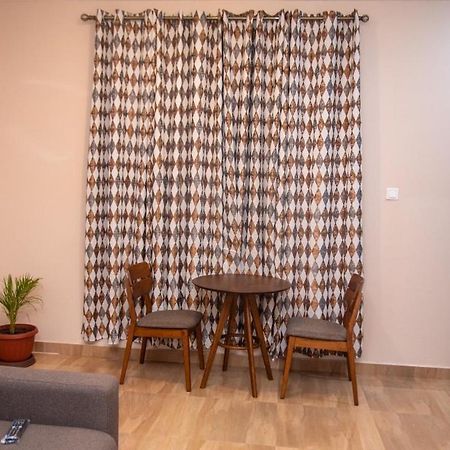 Mojo Apartment, Tema Exterior foto